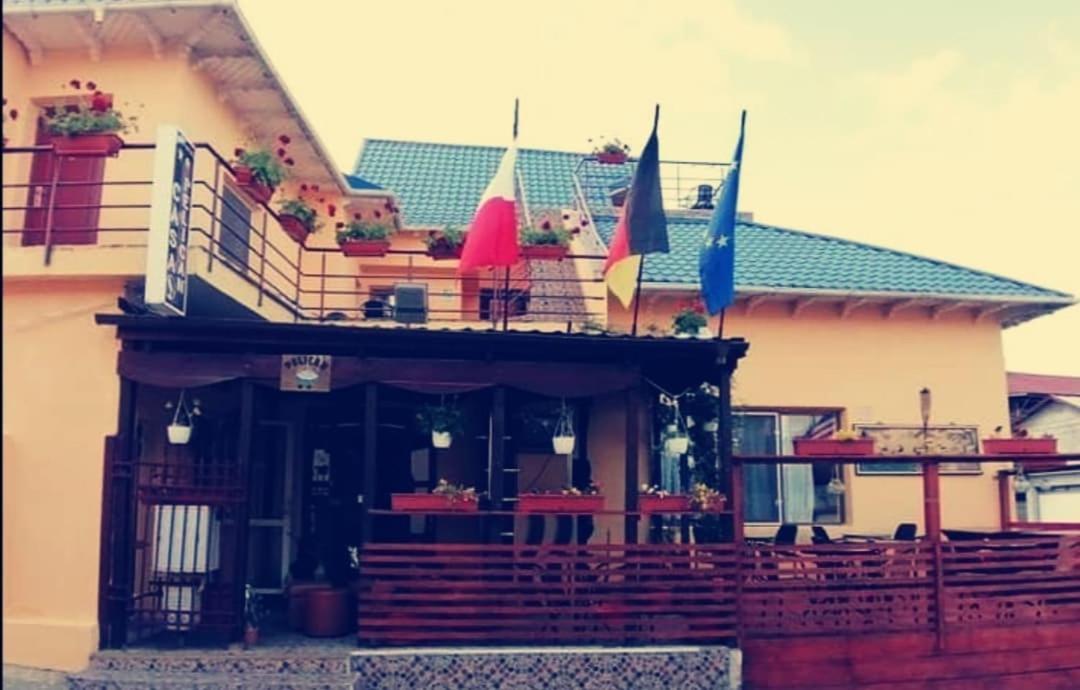 Pensiunea Pelican Tulcea Exterior photo